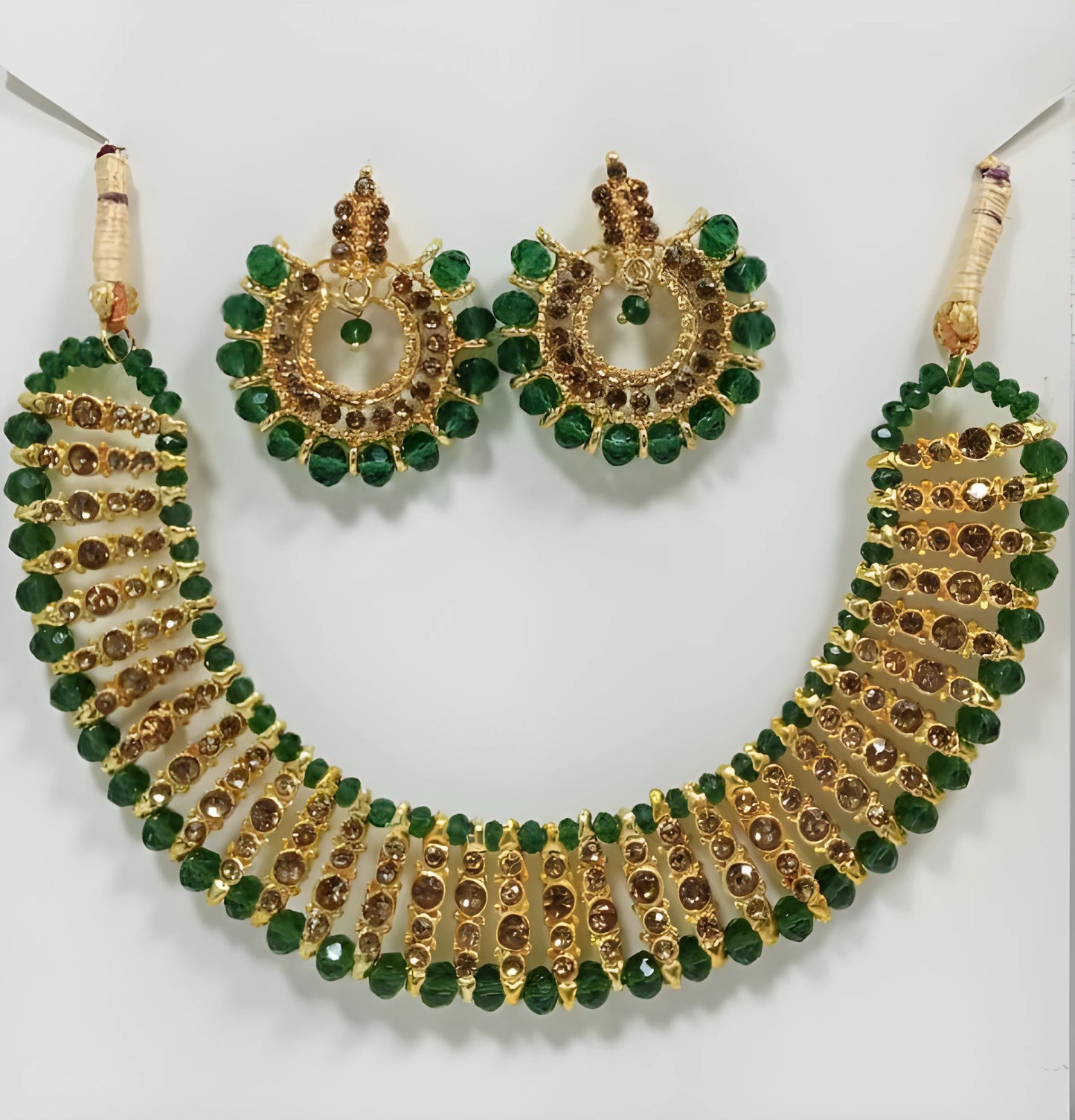 Colorful Chowker Neckless And Crystal Round Earrings Jewellery Set