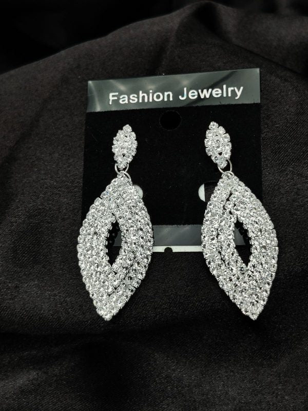 Imported Earrings In Multiple Design🔥